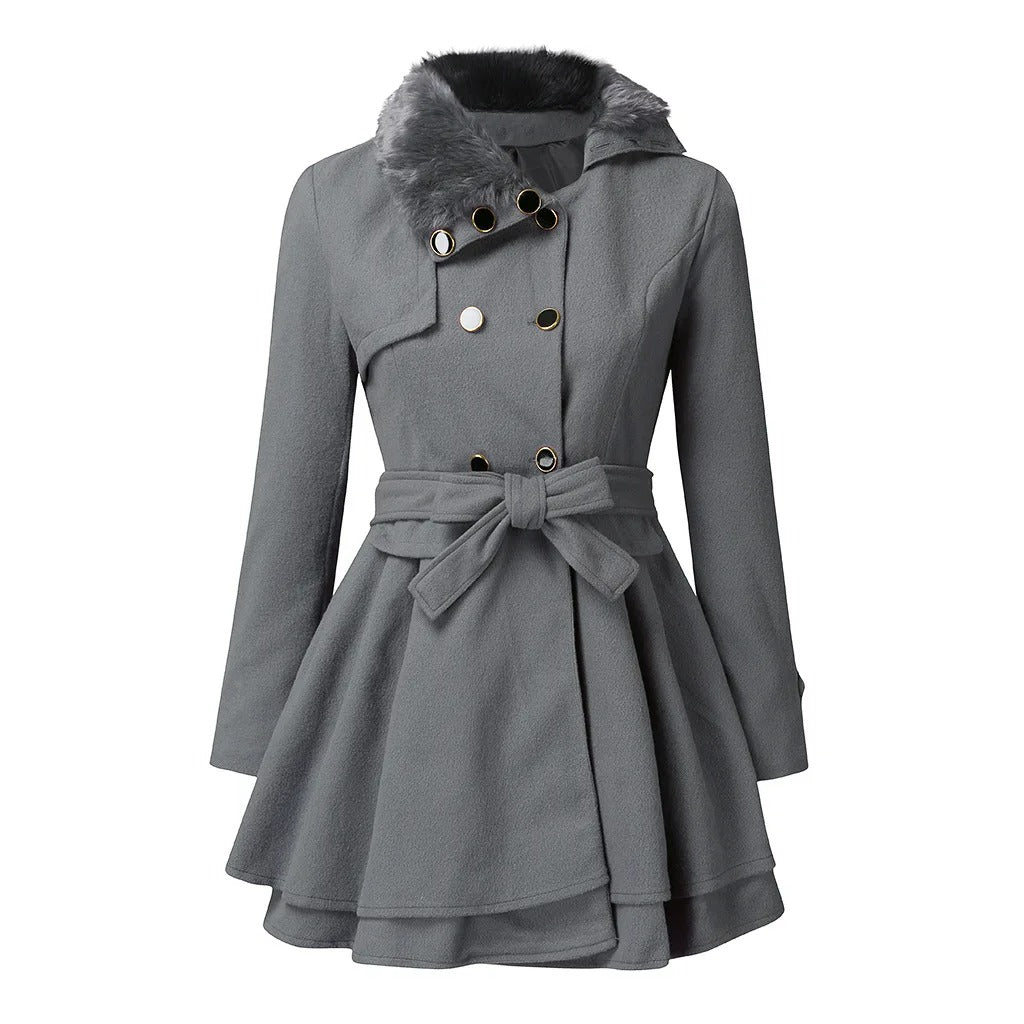 Lara | Stilfuld trenchcoat med vegansk pelskant – elegance og varme i ét