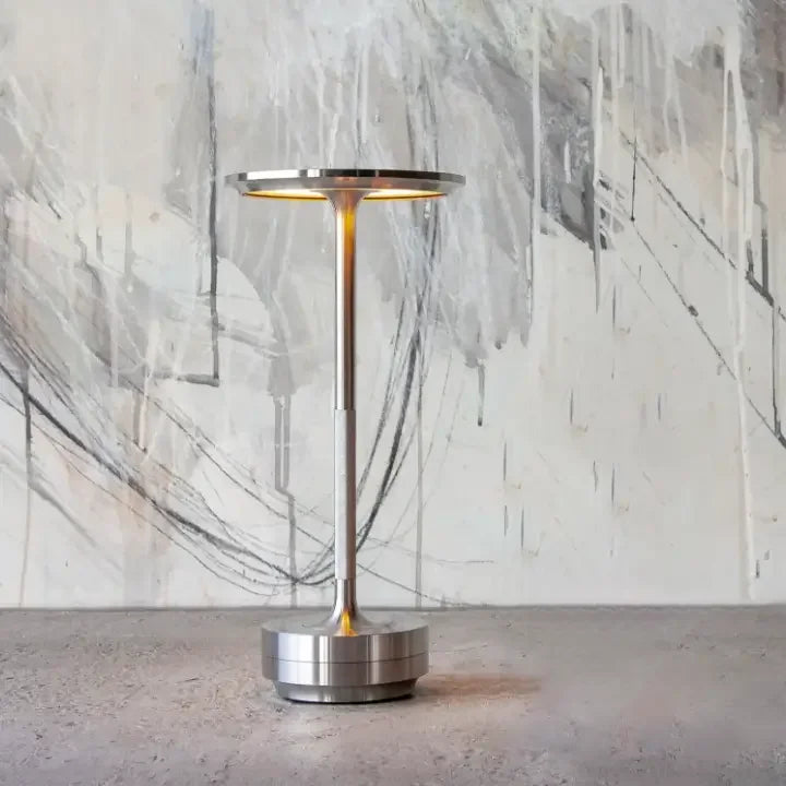 Kern | Atmosfæreforbedrende LED-skrivebordslampe – Skab Hygge & Elegance