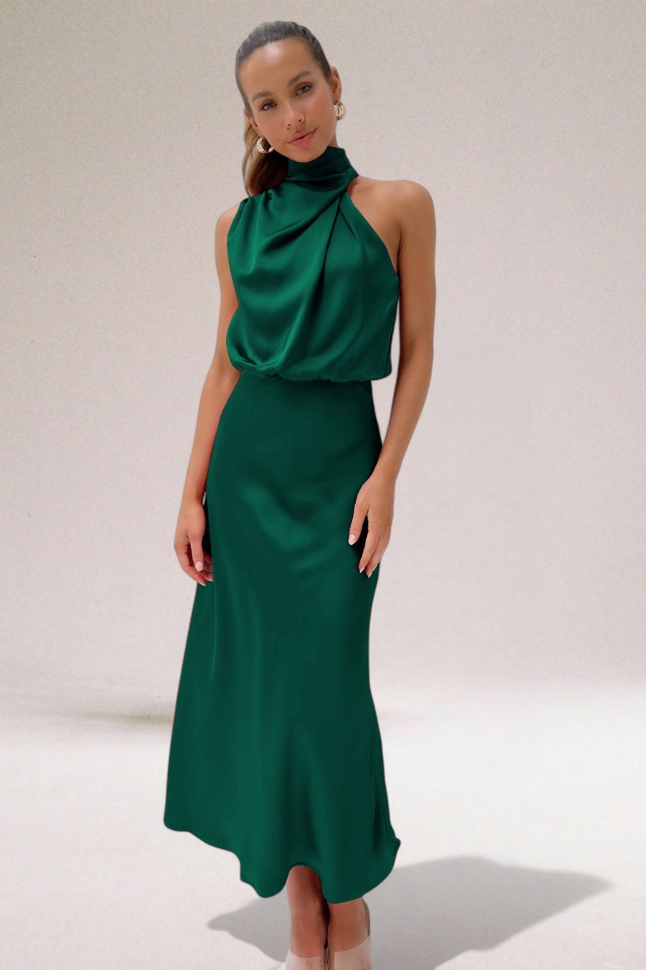 ✨Lennora™ | Satin Kjole med Halterneck