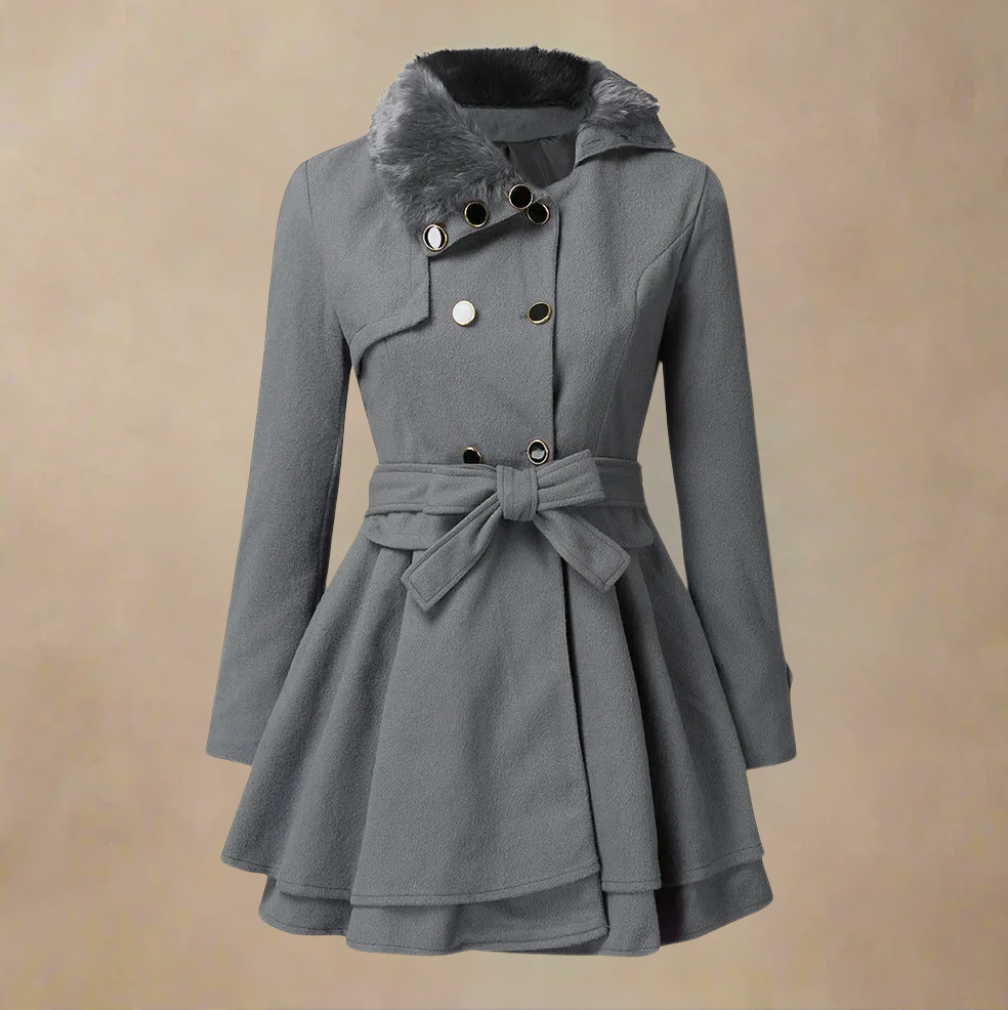 Lara | Stilfuld trenchcoat med vegansk pelskant – elegance og varme i ét